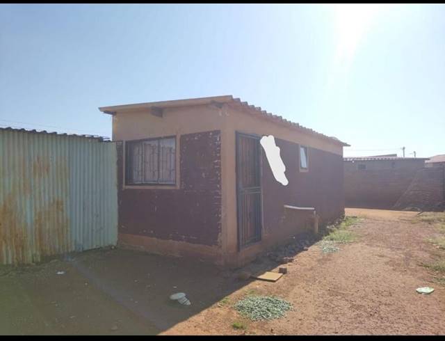 1 BEDROOM HOUSE FOR SALE IN EVATON WEST